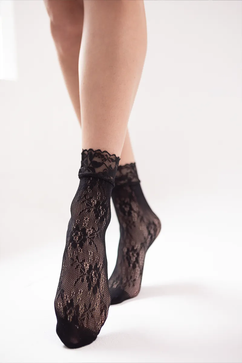 Lace socks